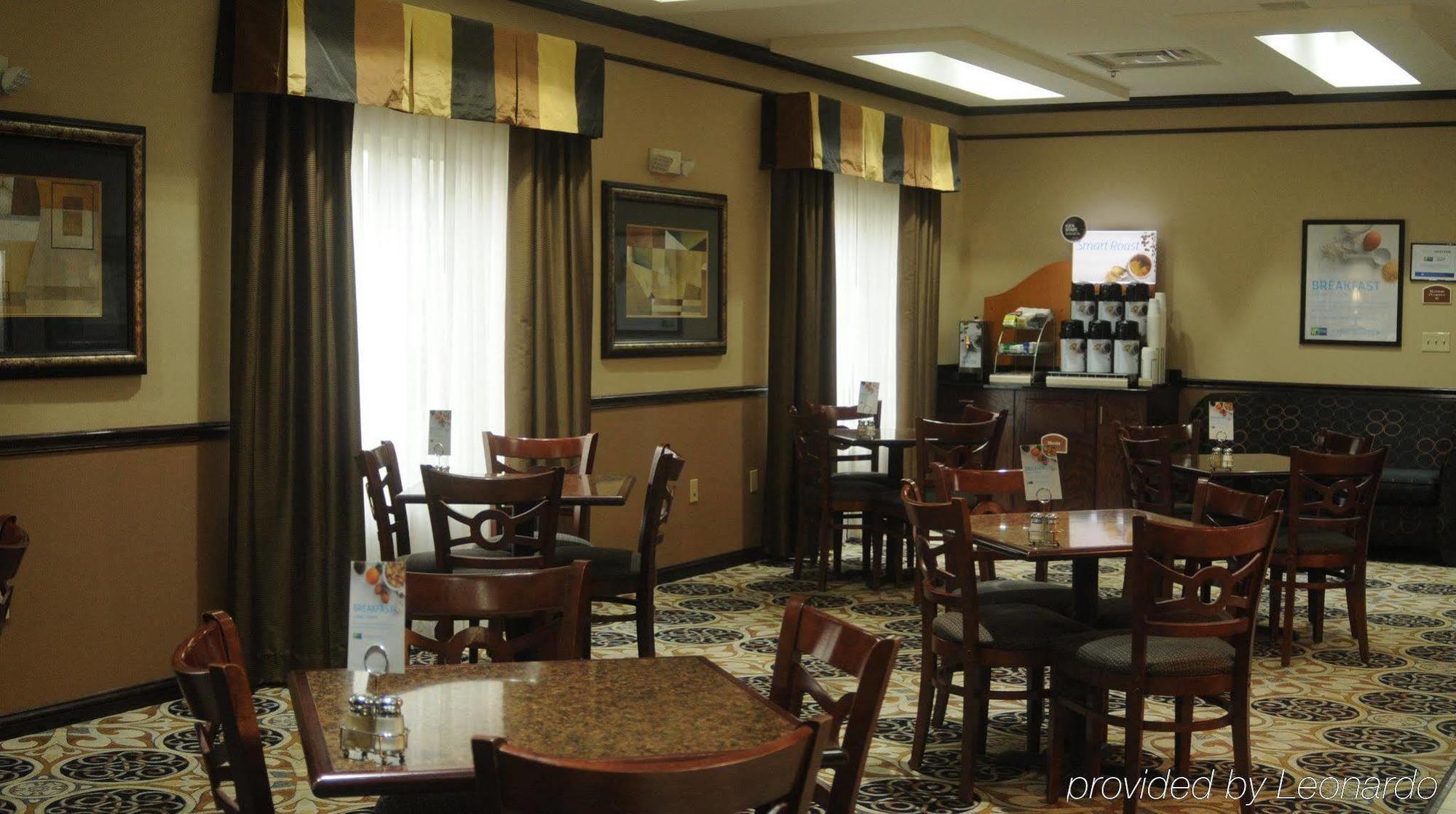 Holiday Inn Express Hotel & Suites Sedalia By Ihg Экстерьер фото